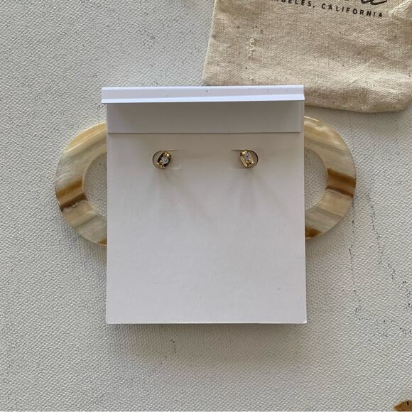 Ettika x Revolve Clear & Natural Round Flat Hoop Statement Earrings - Picture 3 of 4